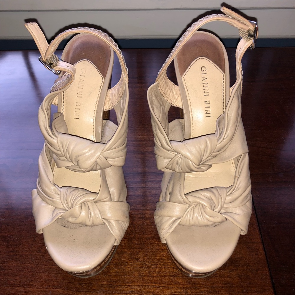 Gianni Bini platform wooden block wedges